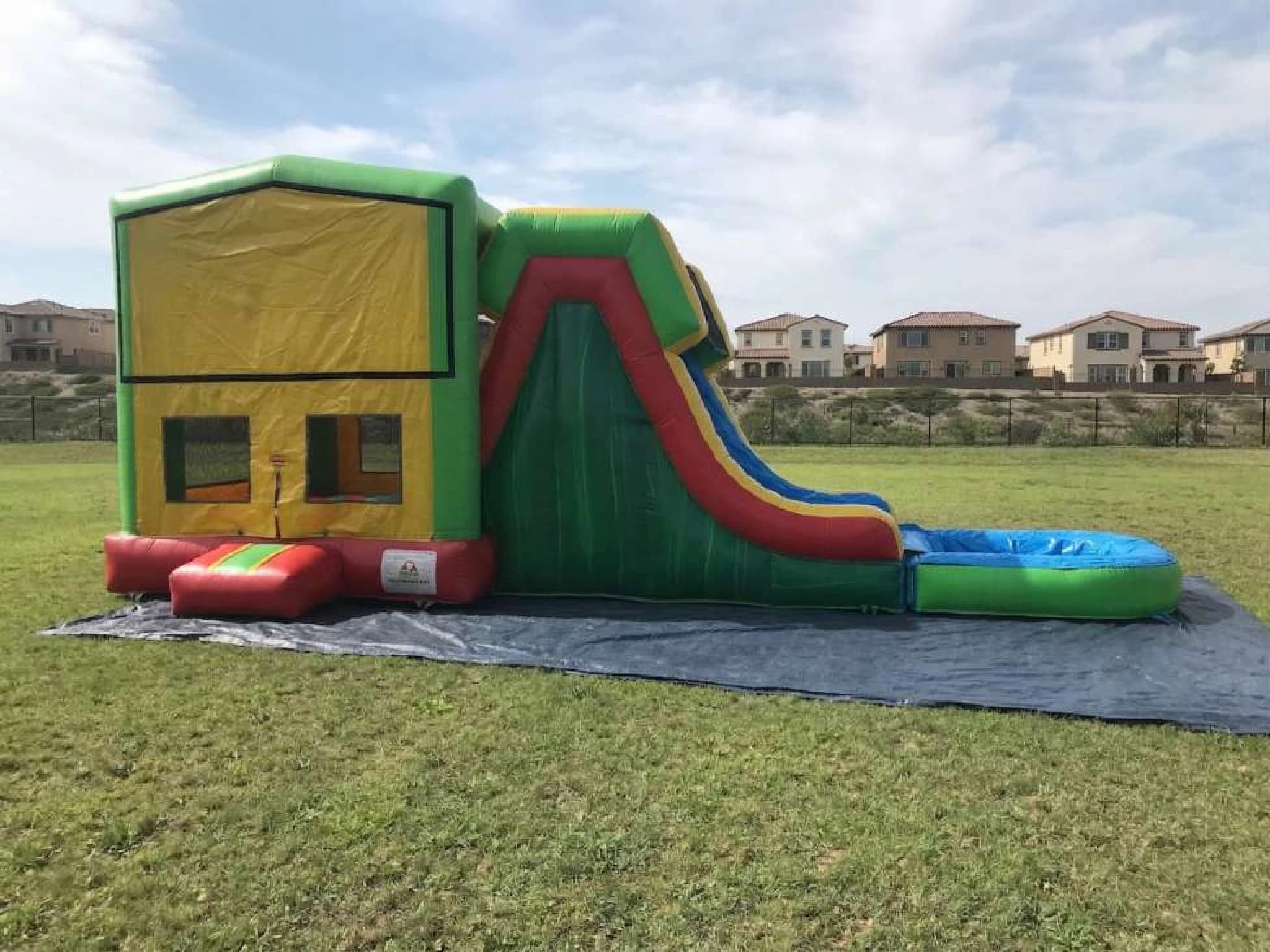 Front hero view of the 5 in 1 Island Splash Adventure showing main features and design.