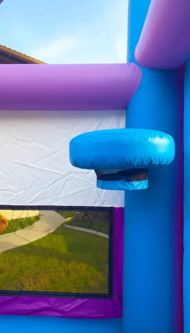 Showing basketball hoop view in Disney Frozen 5-in-1 Combo