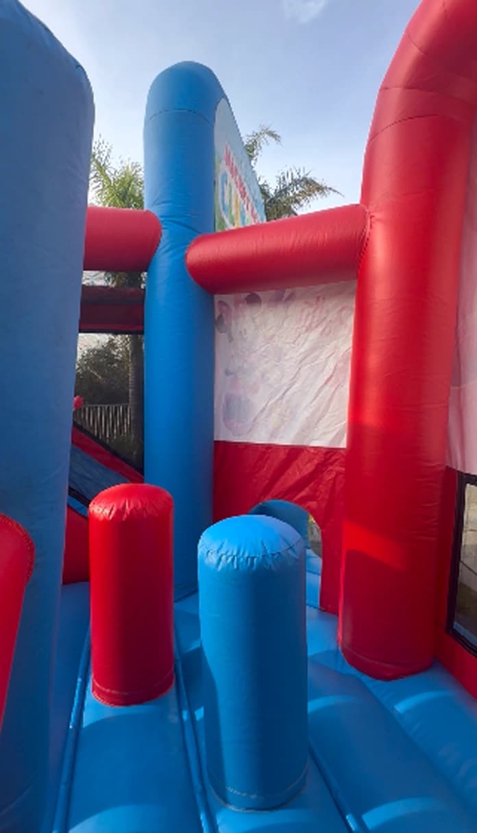 Close-up of obstacle posts inside the Disney Minnie Mouse 5-in-1 combo.