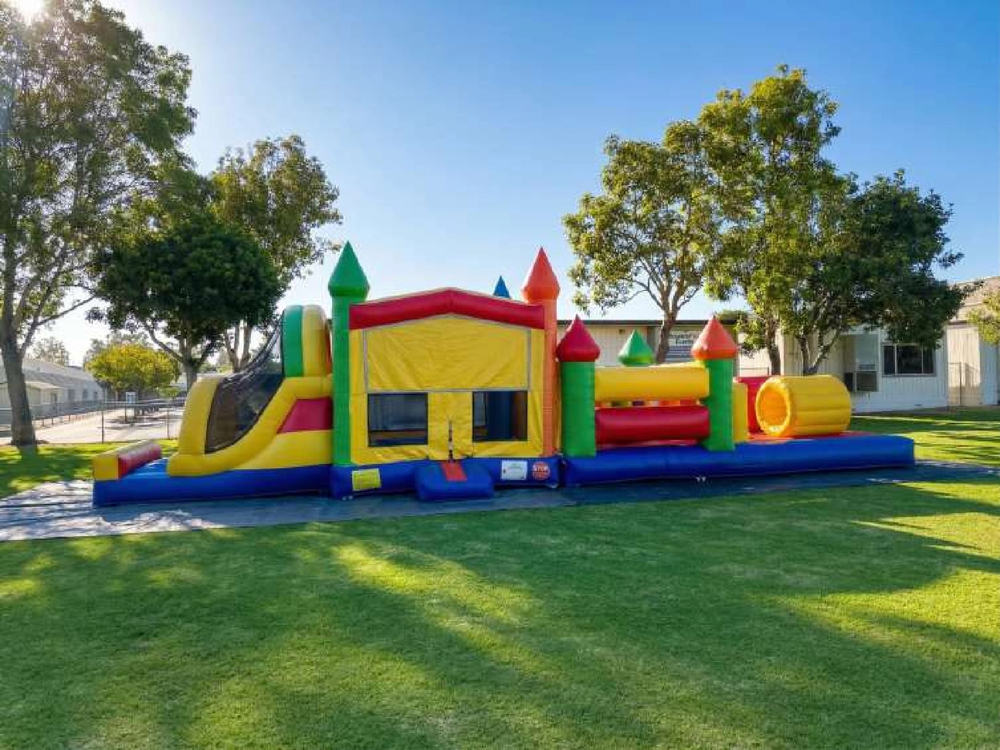 Front hero view of the Super 6 in 2 Fun Run Obstacle Combo showing main features and design.